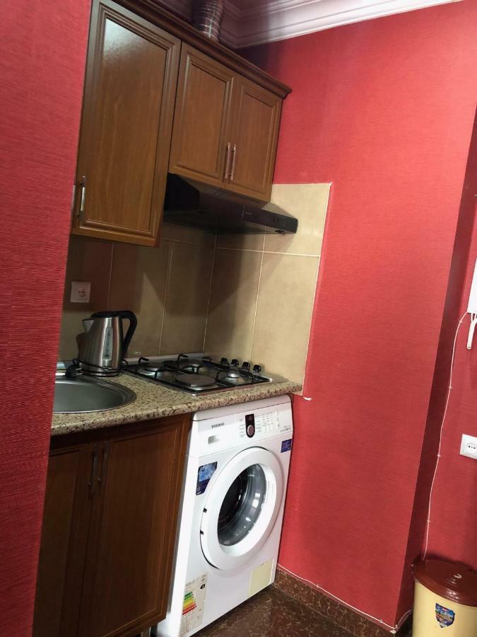 Jijavadze-Kraeh Apartment Батуми Екстериор снимка